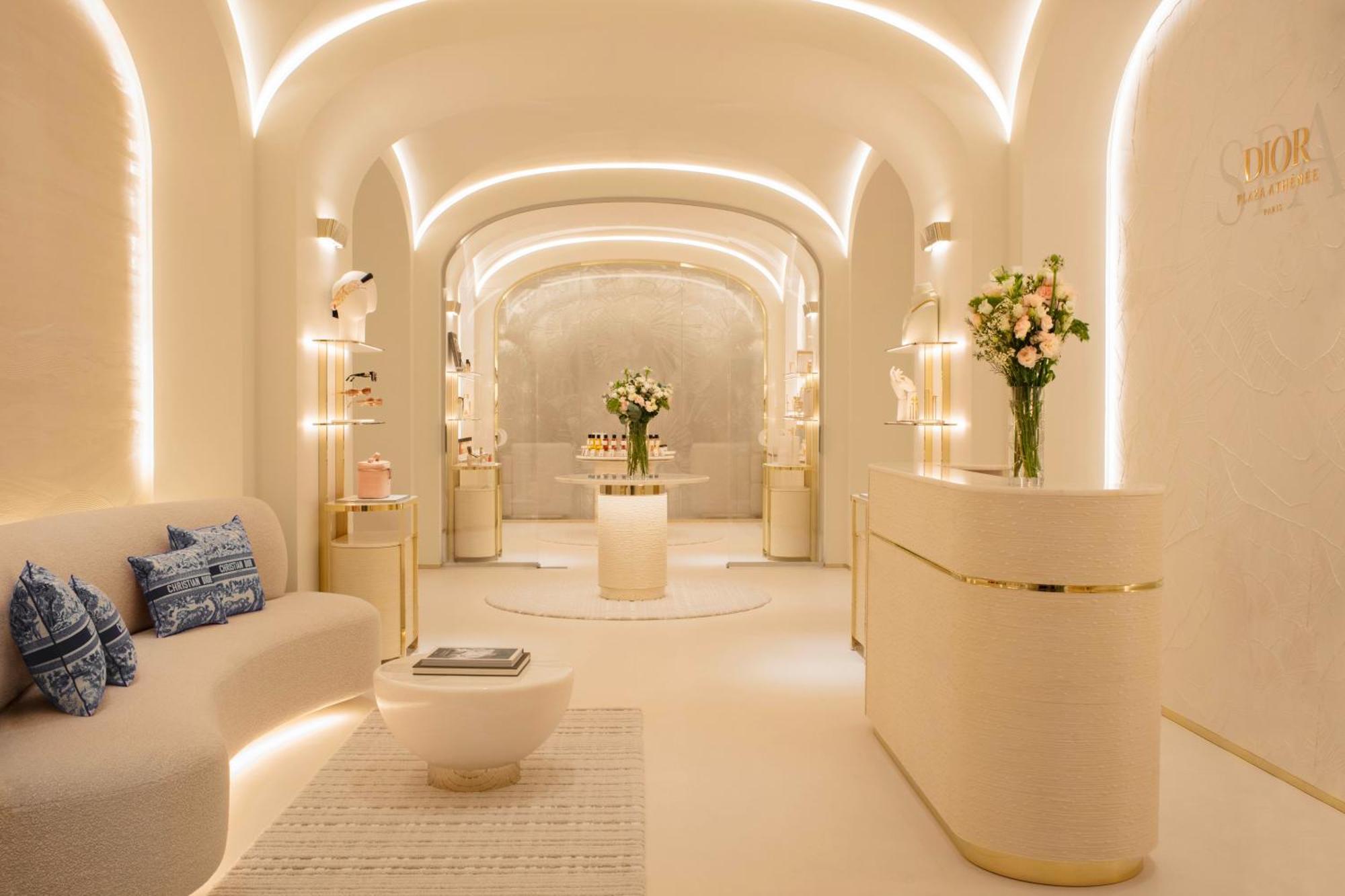 Plaza Athénée - Dorchester Collection París