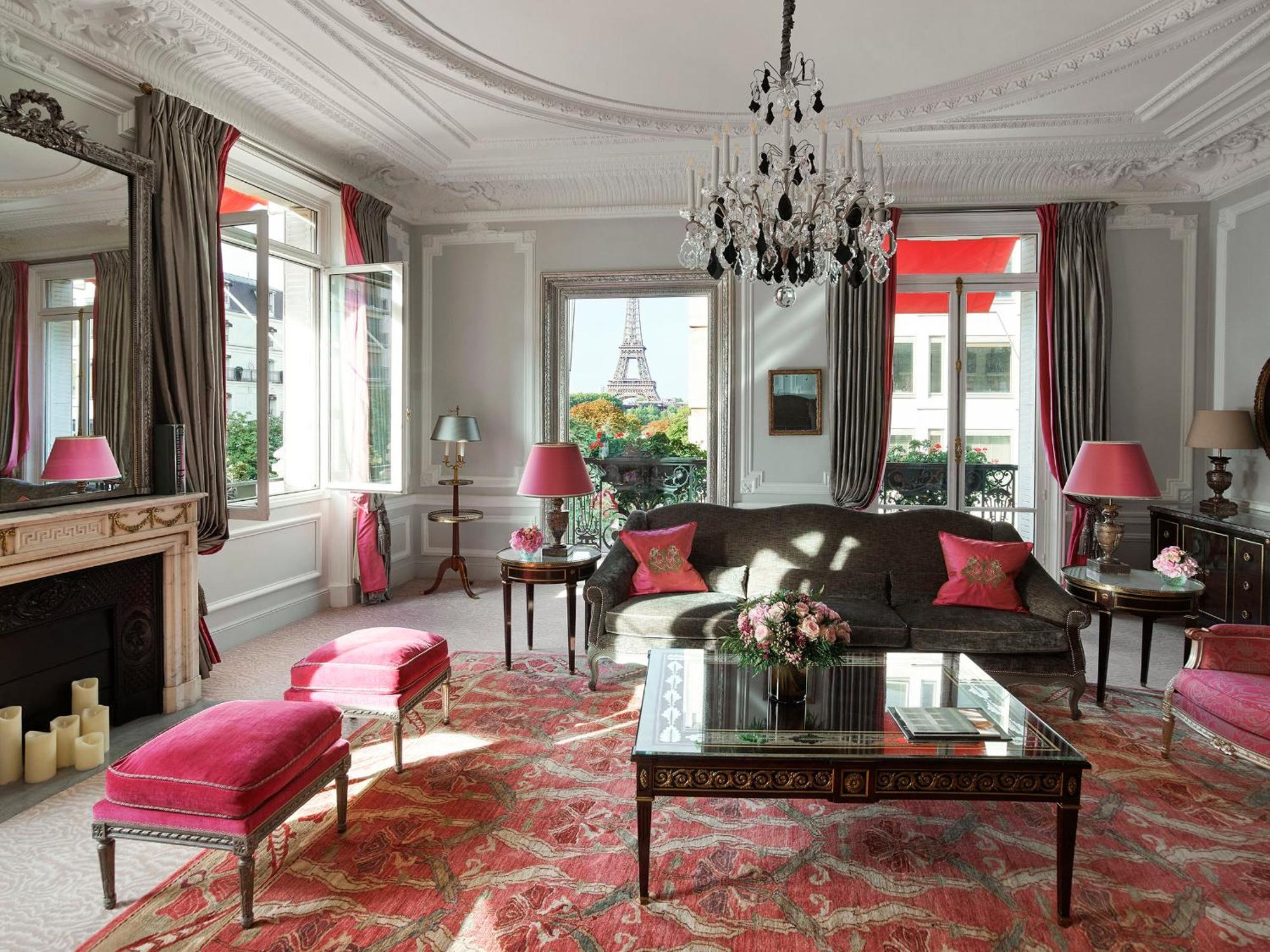 Plaza Athénée - Dorchester Collection Hotel 5*