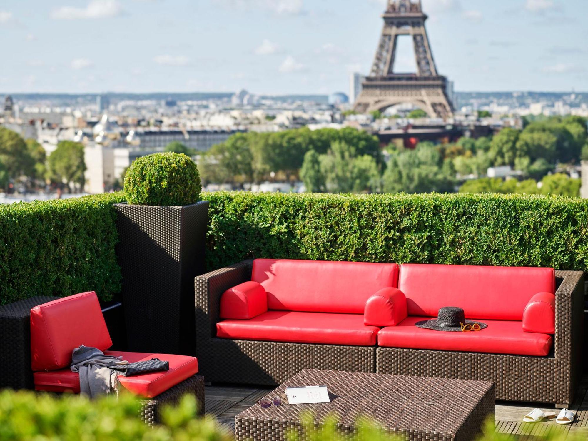 Plaza Athénée - Dorchester Collection Hotel París
