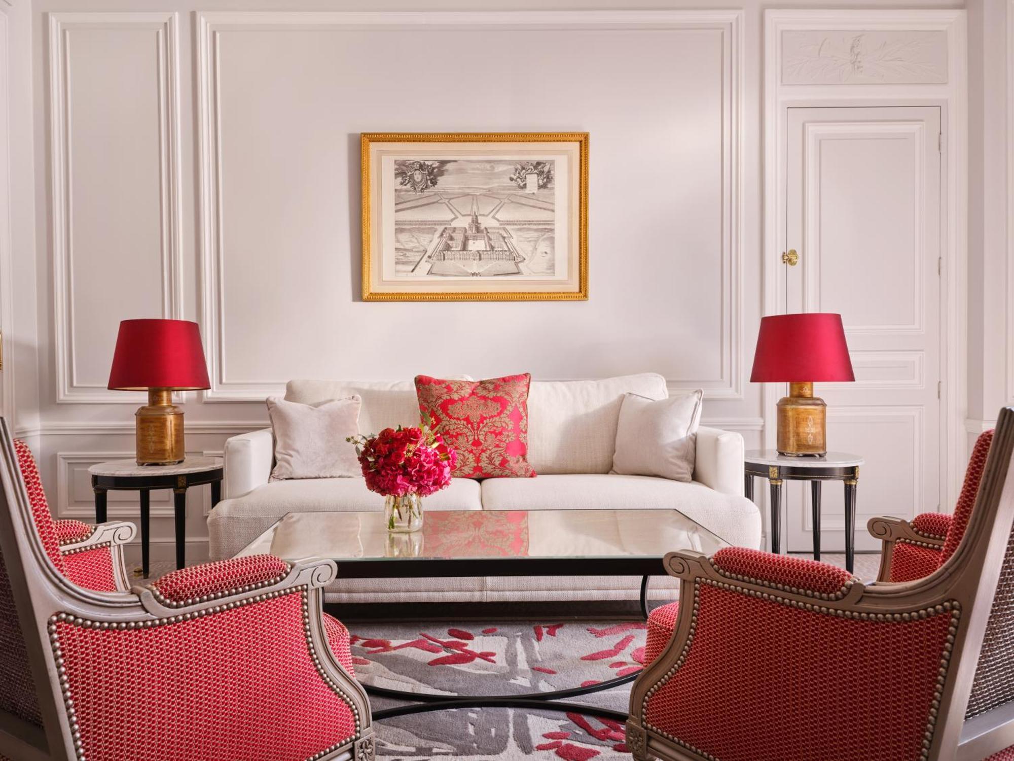 Plaza Athénée - Dorchester Collection 5*