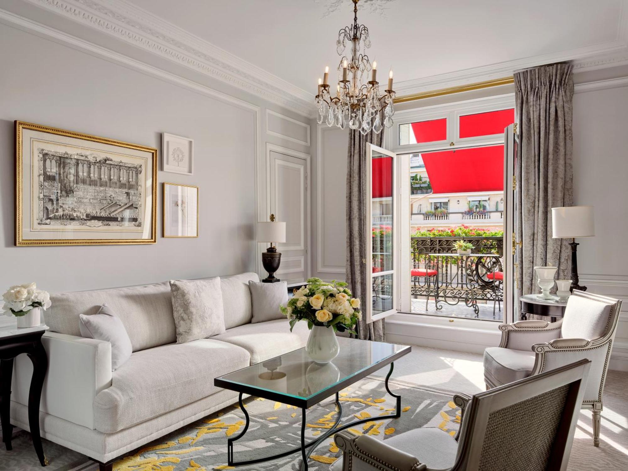 Plaza Athénée - Dorchester Collection Hotel París