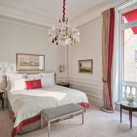 Hôtel Plaza Athénée - Dorchester Collection Paris Extérieur photo