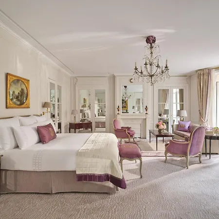 Hôtel Plaza Athénée - Dorchester Collection Paris Extérieur photo